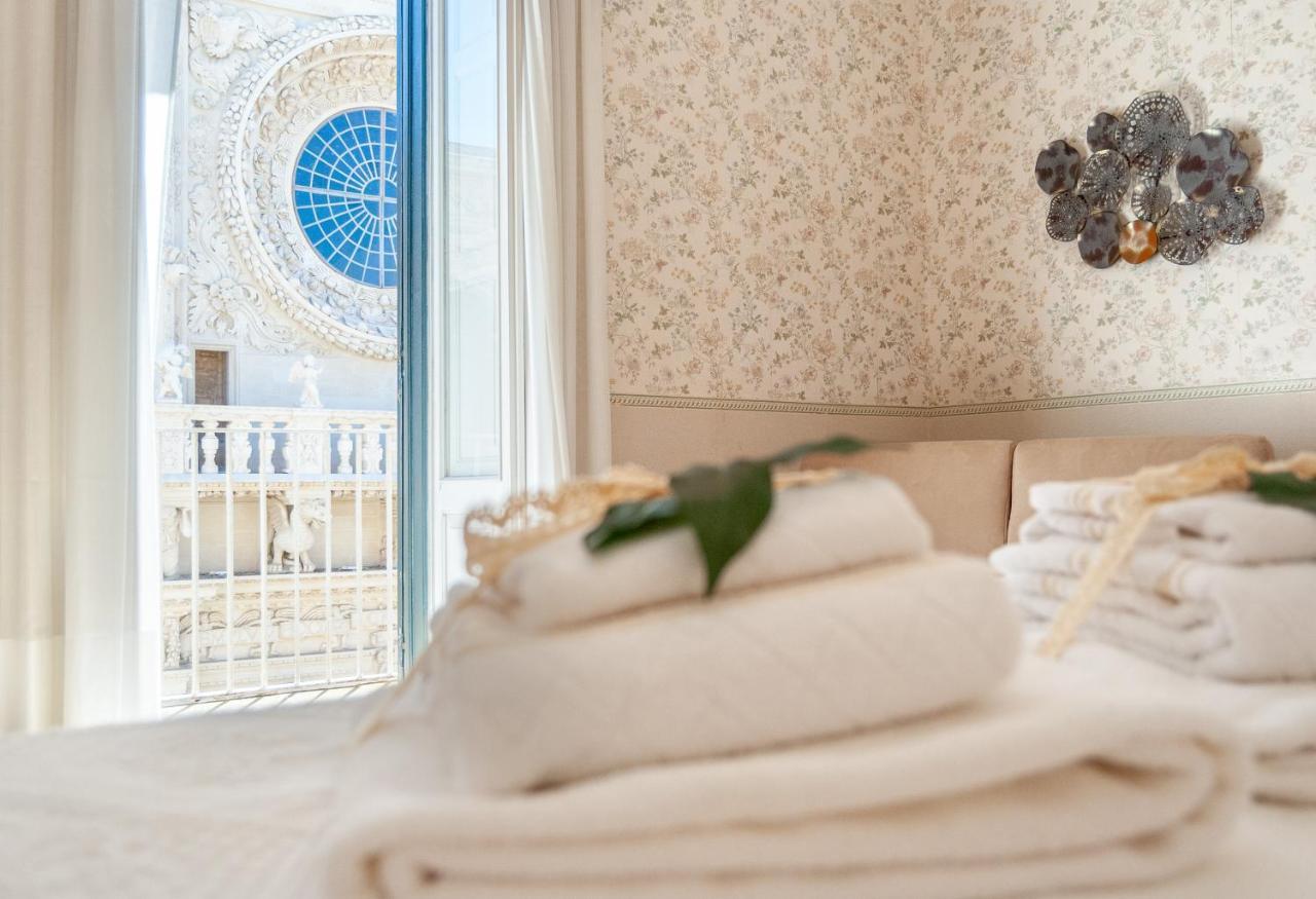 B&B Risveglio Col Rosone Lecce Exteriör bild